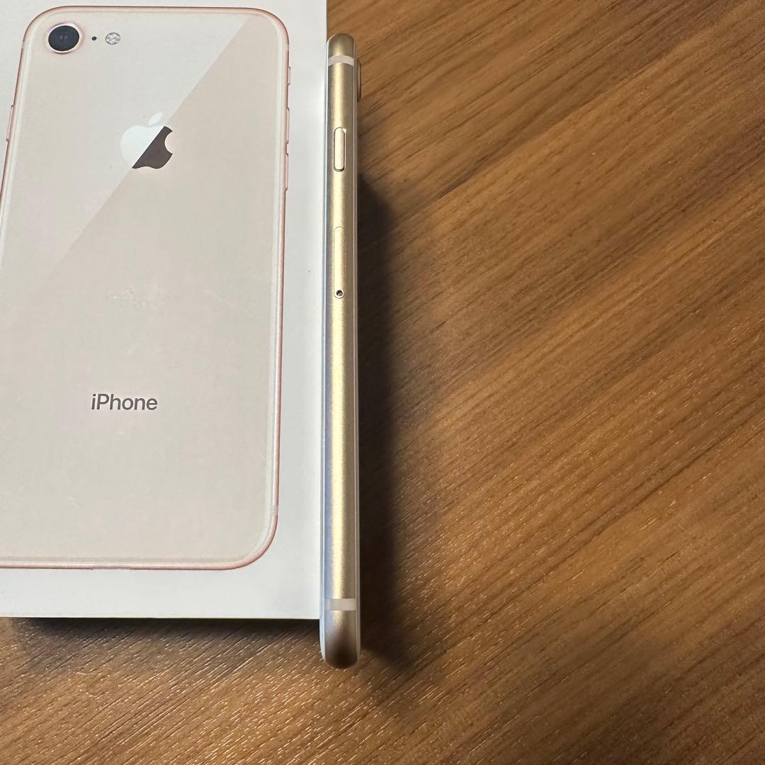 【SIMロック解除済み】iPhone 8 64GBピンクゴールド 本体