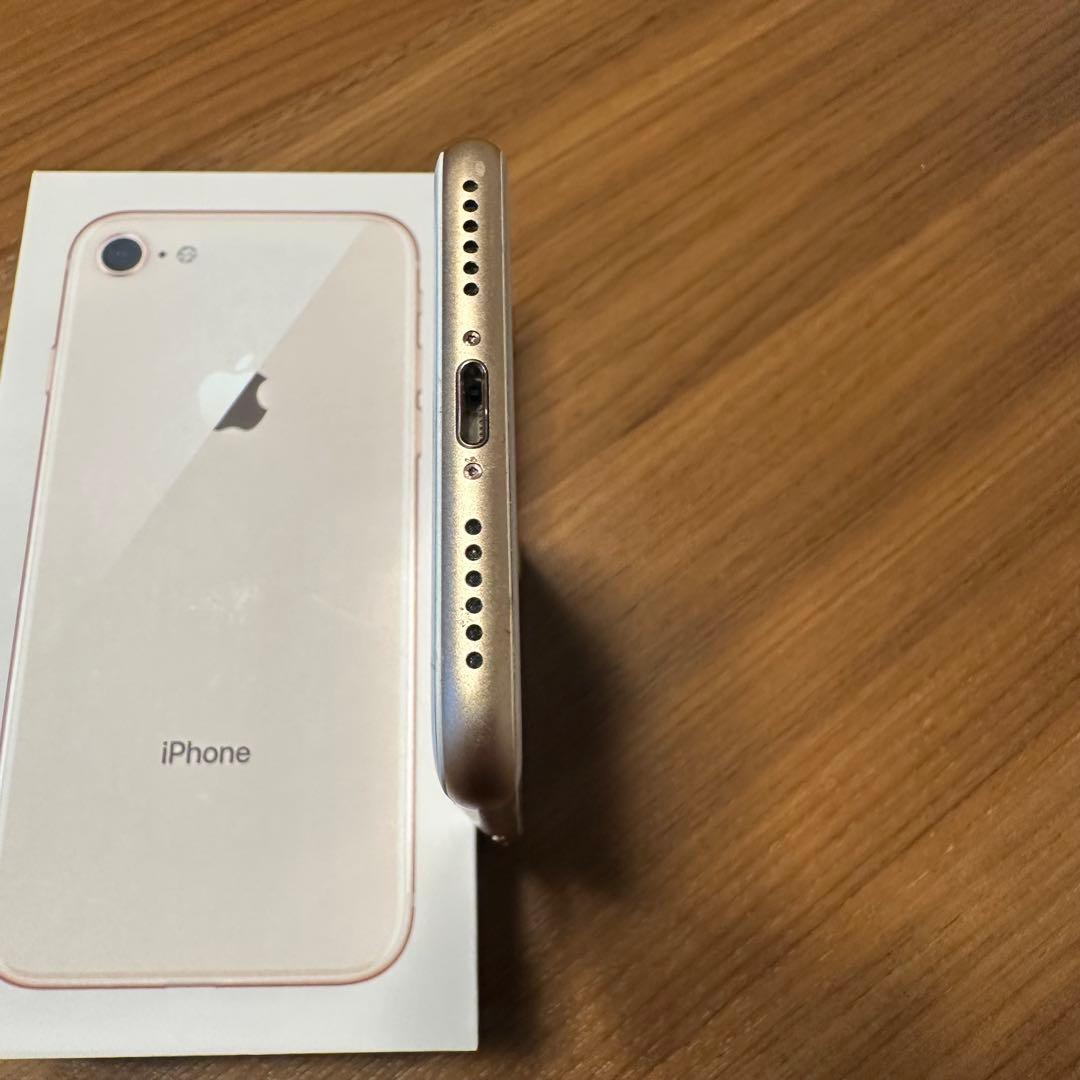 【SIMロック解除済み】iPhone 8 64GBピンクゴールド 本体