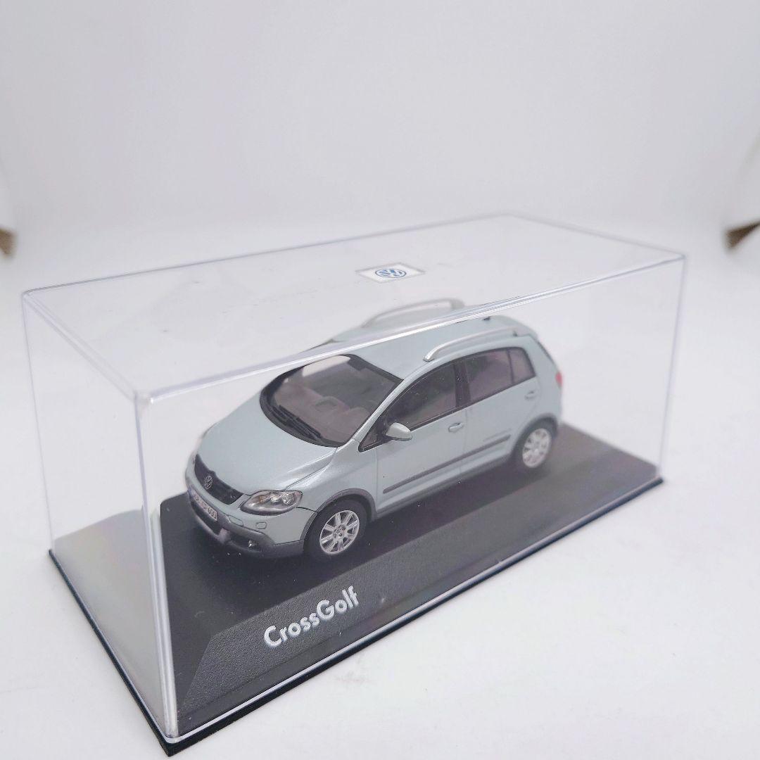 激レア Volkswagen Cross Golf ミニカー 1/43