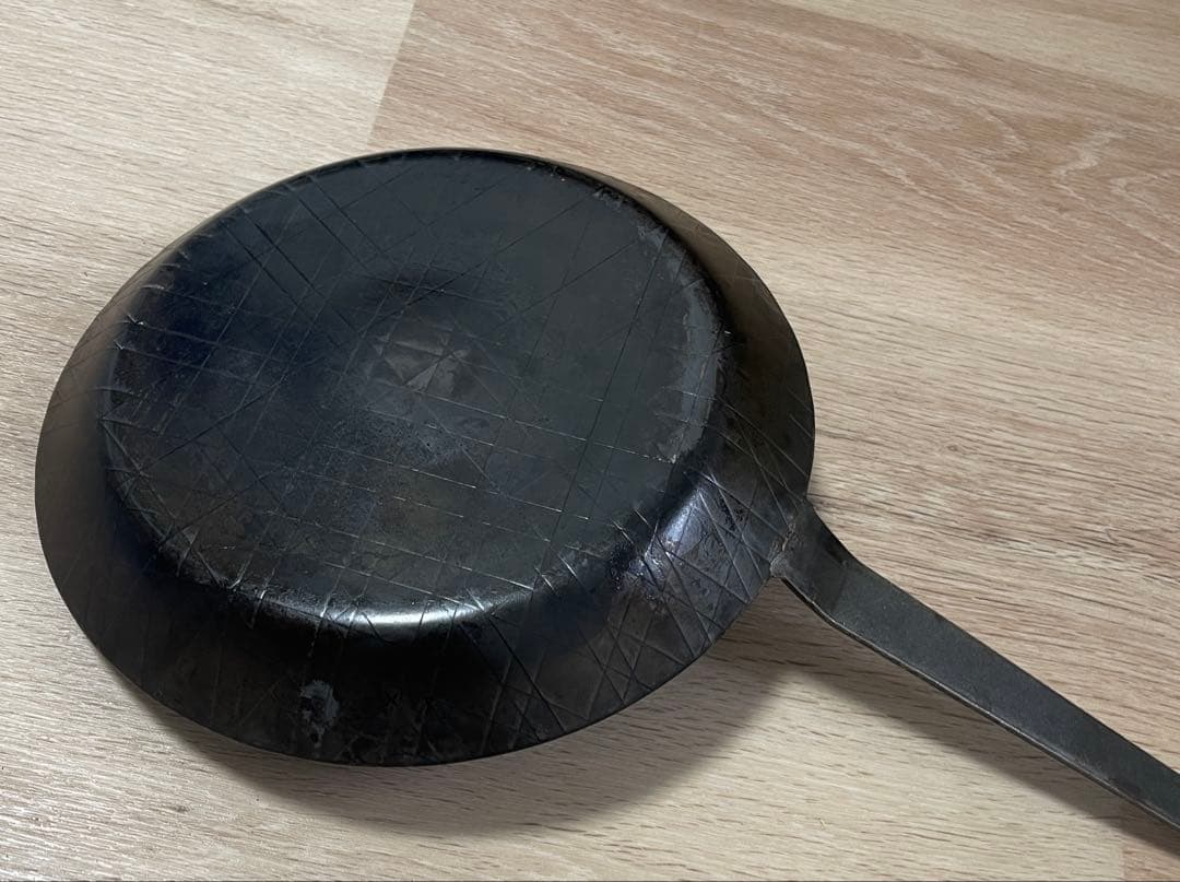 鉄製 フライパン 28センチ　ターク