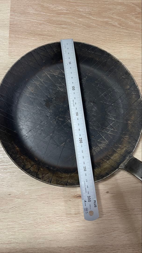 鉄製 フライパン 28センチ　ターク