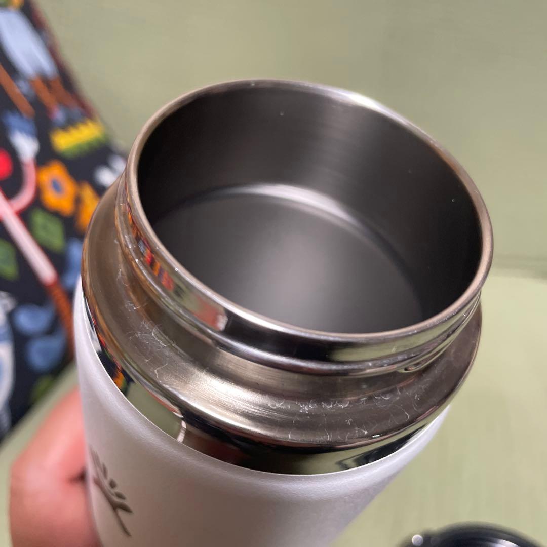 ファミリアハイドロフラスク　水筒　hydro Flask