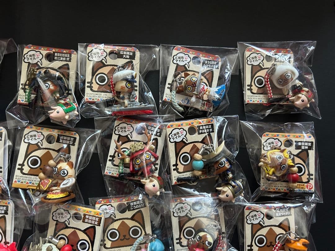 ご当地アイルー メラルー 30個セット ストラップ ねつけ ビーズ