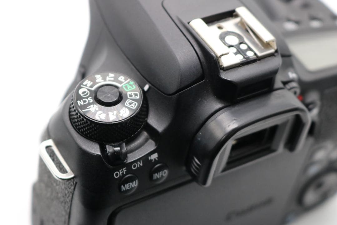 美品 【Canon EOS 9000D ダブルレンズセット】 安心保証あり