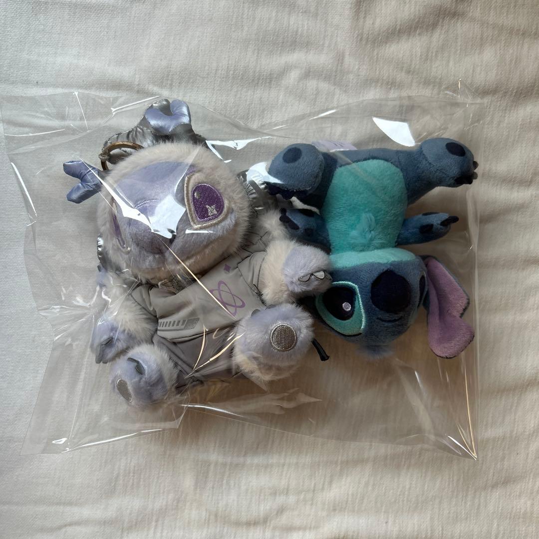 ディズニーストア　スティッチ　ぬいぐるみ　キーホルダー　ガチャガチャなど