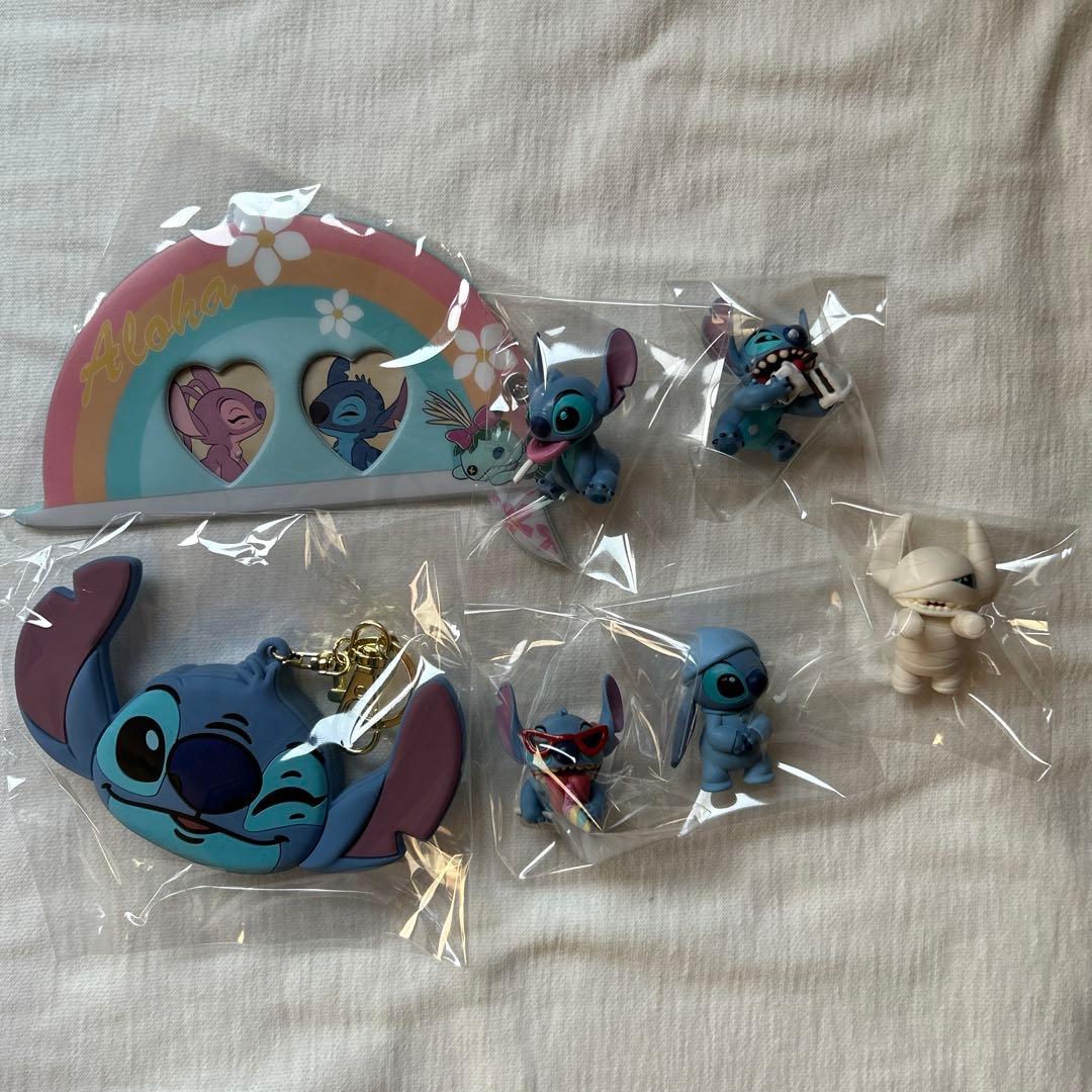 ディズニーストア　スティッチ　ぬいぐるみ　キーホルダー　ガチャガチャなど