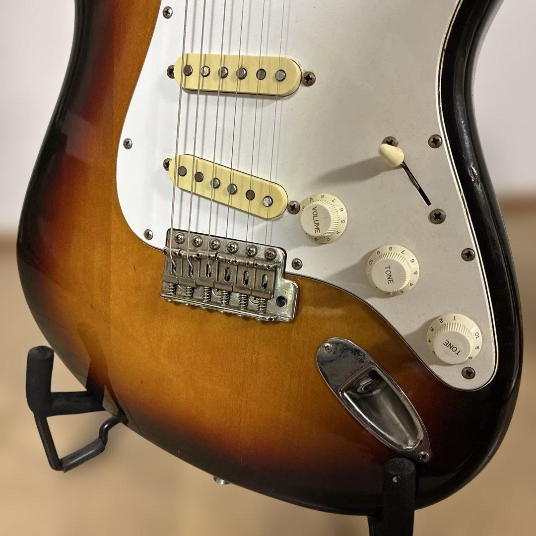 ト*ル様 Squier Stratocaster サンバースト　made in