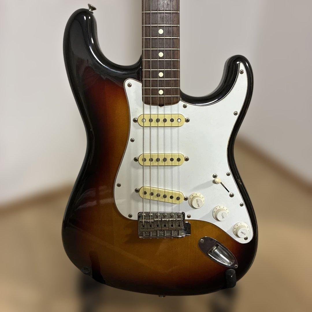 ト*ル様 Squier Stratocaster サンバースト　made in