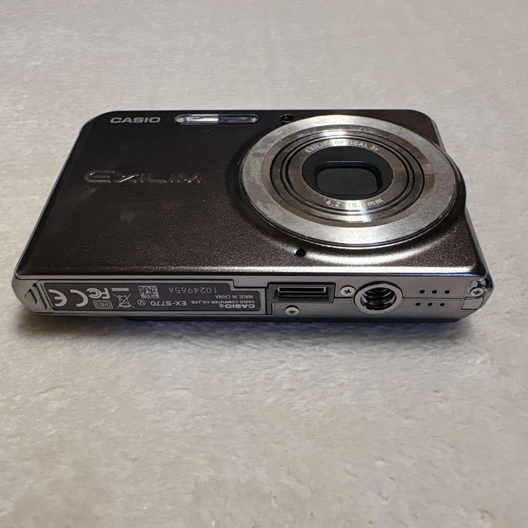 可動品　CASIO EXILIM EX-Z77 デジタルカメラ