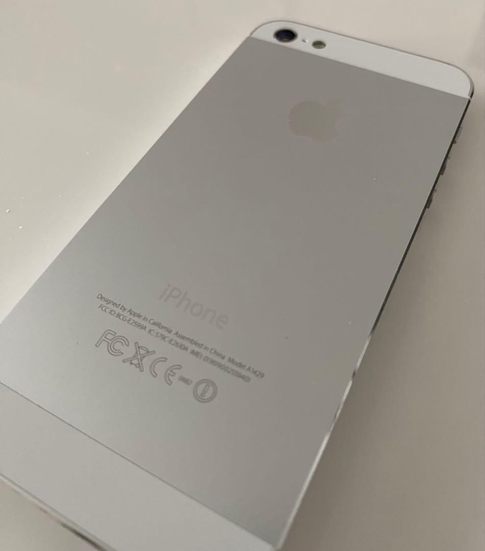 iPhone5 16GB シルバー