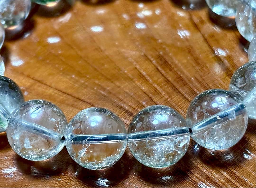 究極品質　光を纏いし神の聖石　幻のオールドガネッシュヒマール手磨き　黒金龍神水晶