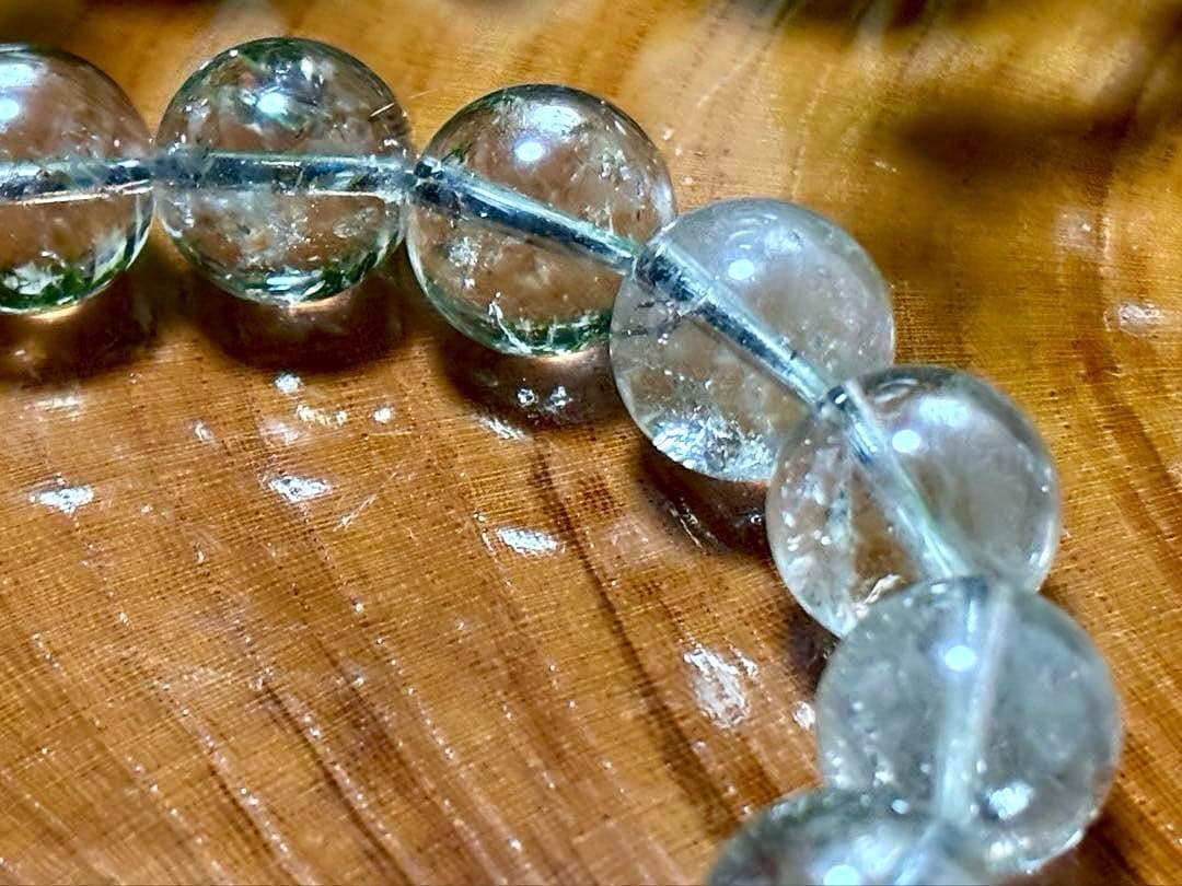 究極品質　光を纏いし神の聖石　幻のオールドガネッシュヒマール手磨き　黒金龍神水晶