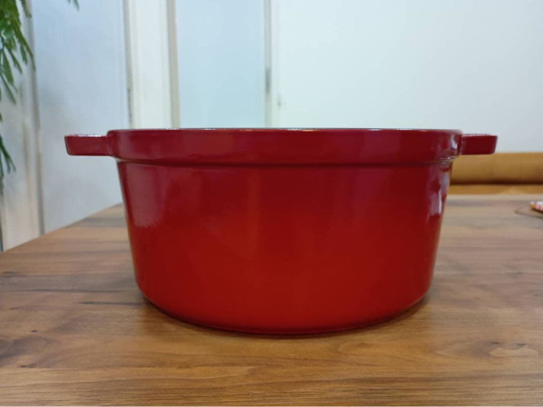 （新品未使用）Staub / ストゥブ　サイズ28cm