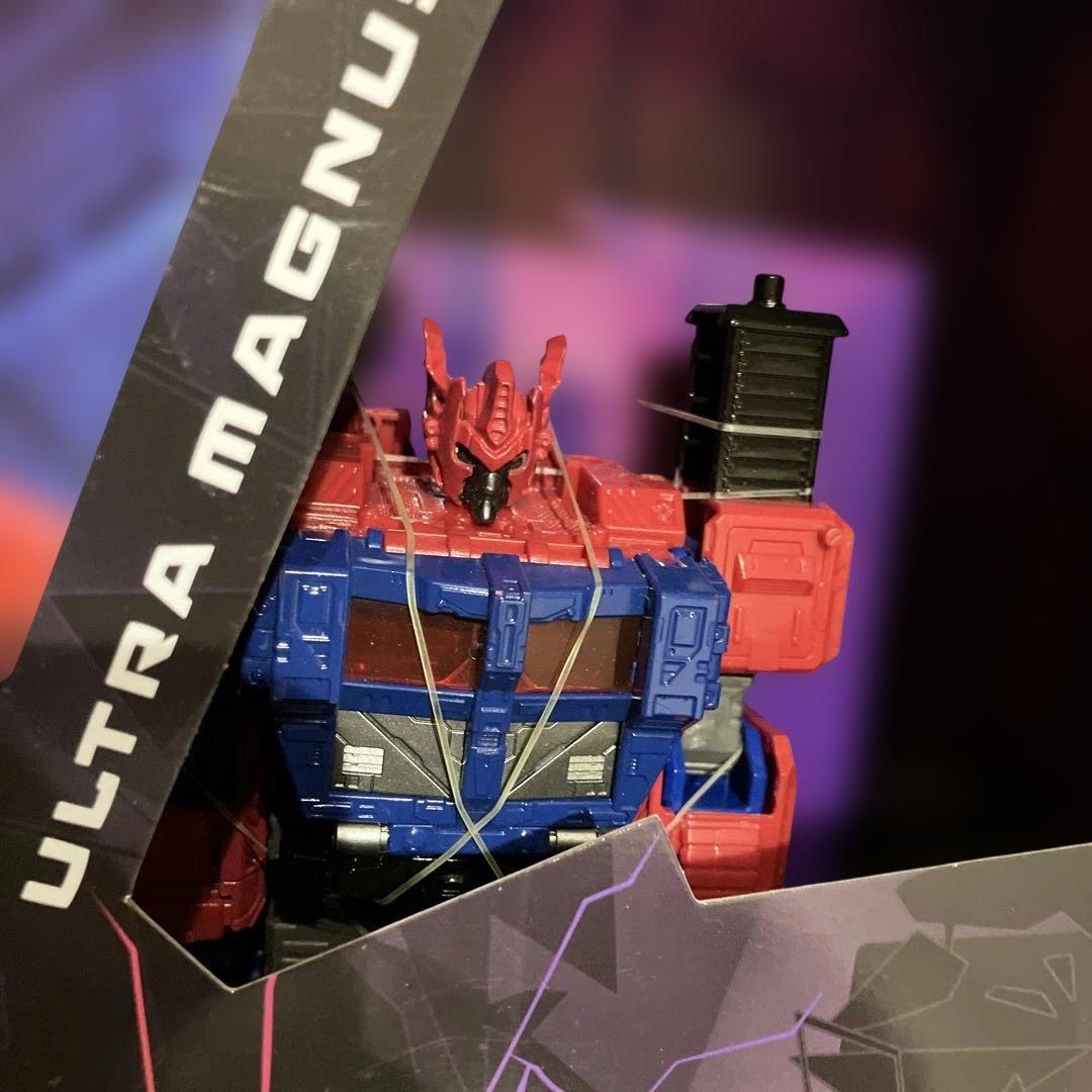 トランスフォーマー　シャッタードグラス　ウルトラマグナス　未開封