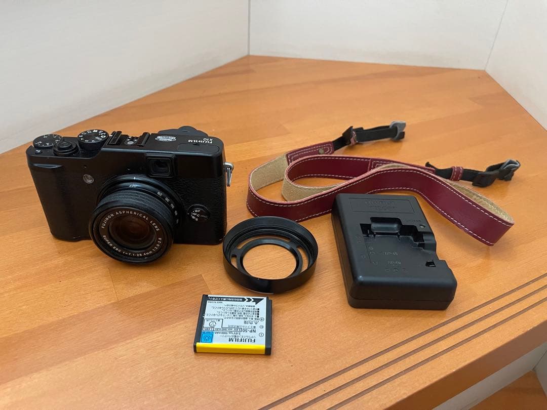 Fujifilm x10 フジフィルム　美品　付属品多数