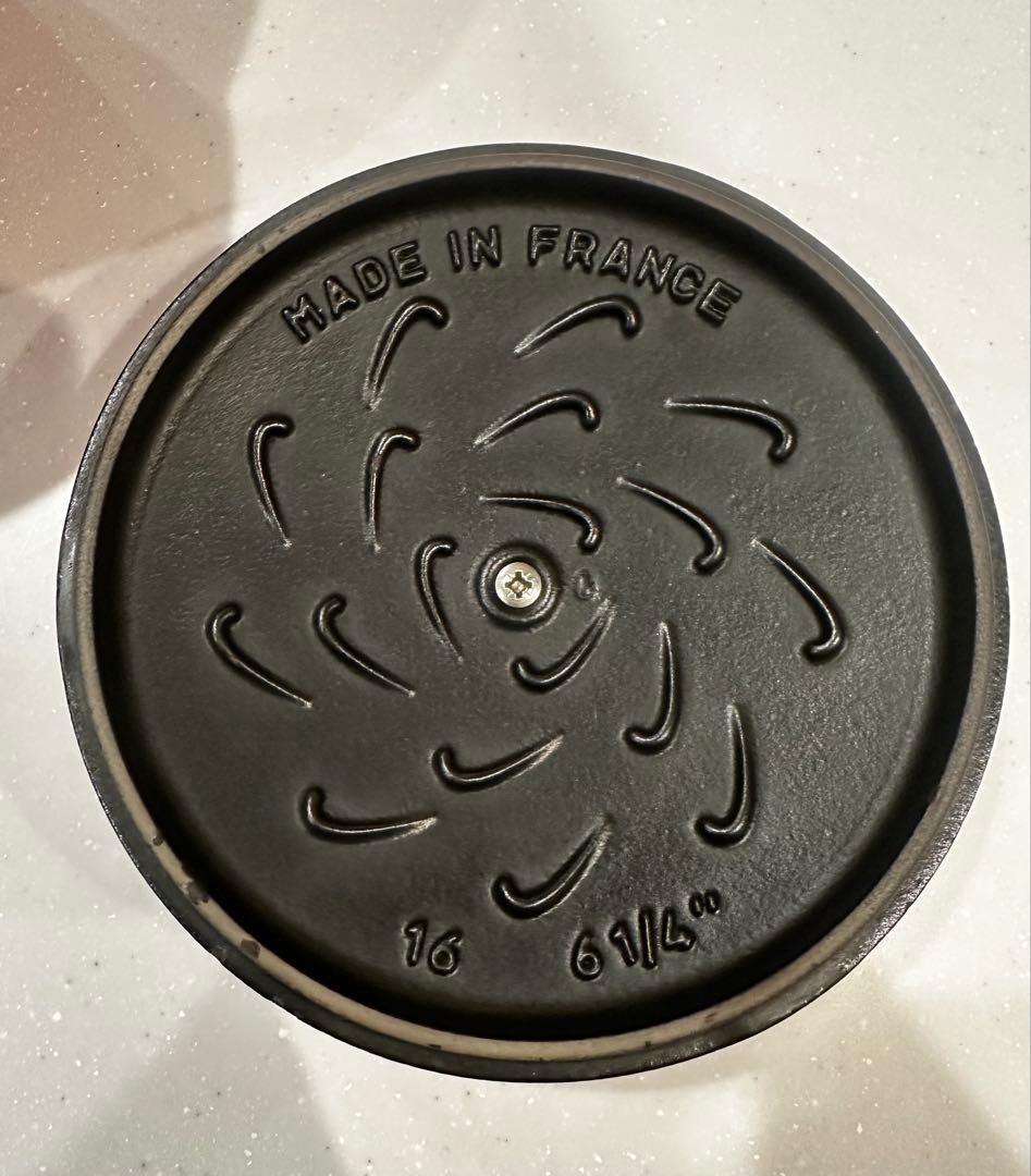 ストゥブ　ラ・ココットde GOHAN チェリー　16cm ラウンド　M