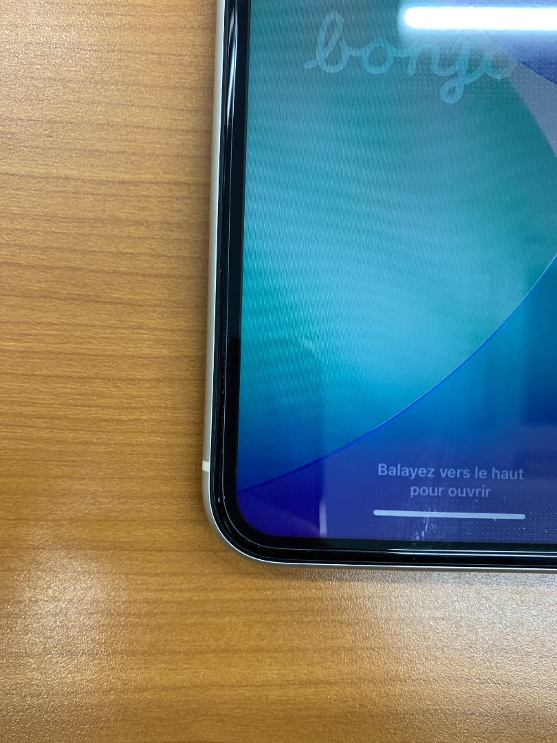 動作確認済 iPhone 11 128GB ID N8821