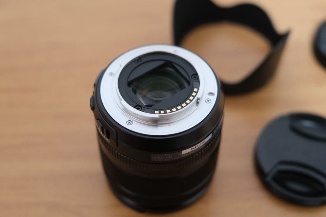 美品　FUJIFILM XF18-55mm F2.8-4 R LM OIS
