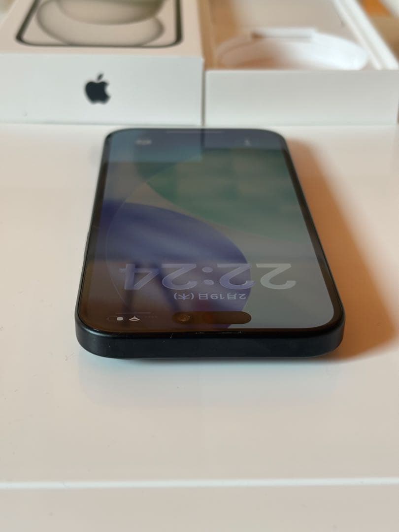 Apple iPhone 15 ブラック