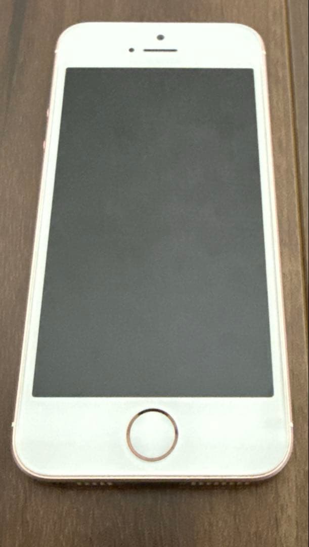 iPhone SE（第1世代）64GB SIMロック解除済