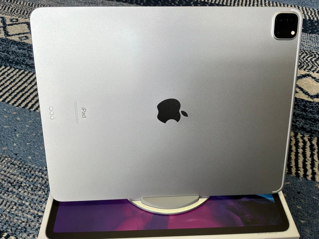 “超美品” 無傷 iPad pro 12.9インチ シルバー