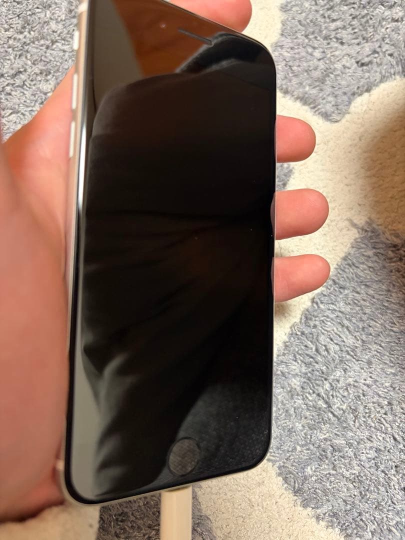 【超美品】iPhoneSE第二世代