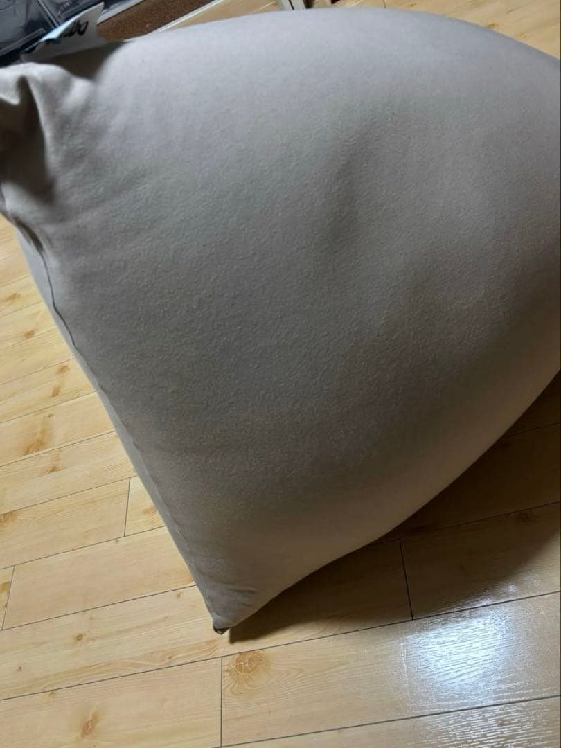 【美品】Yogibo ヨギボー ピラミッドライトグレー(グレージュ)