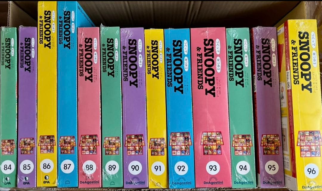 未開封　デアゴスティーニ つくってあつめる スヌーピー &フレンズ　100巻