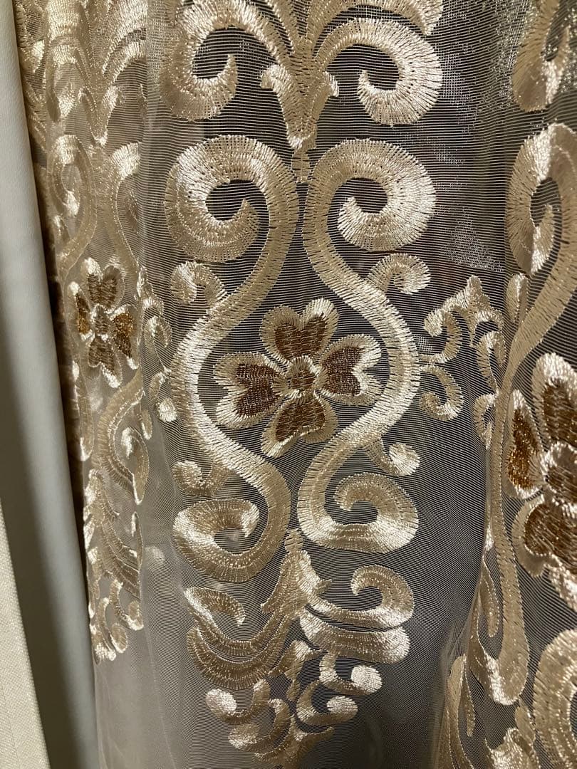 新同/150×190ベージュ系刺繍入り レースカーテン