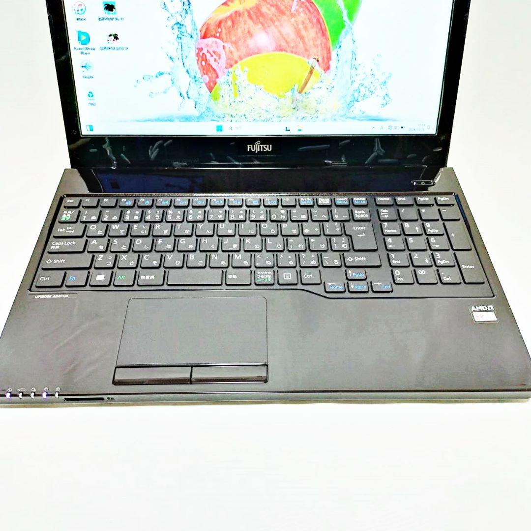 【訳あり】美品✨️薄型スリム✨メモリ8G・SSD256✨FUJITSUノートPC