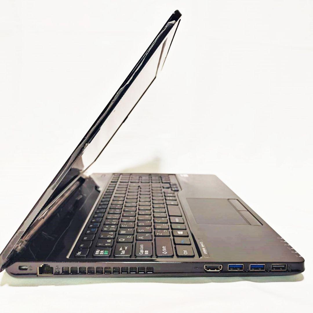 【訳あり】美品✨️薄型スリム✨メモリ8G・SSD256✨FUJITSUノートPC