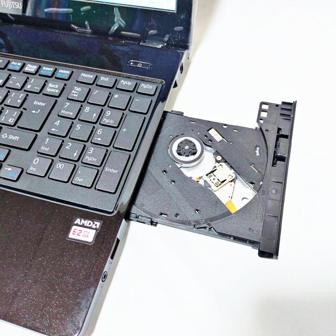 【訳あり】美品✨️薄型スリム✨メモリ8G・SSD256✨FUJITSUノートPC