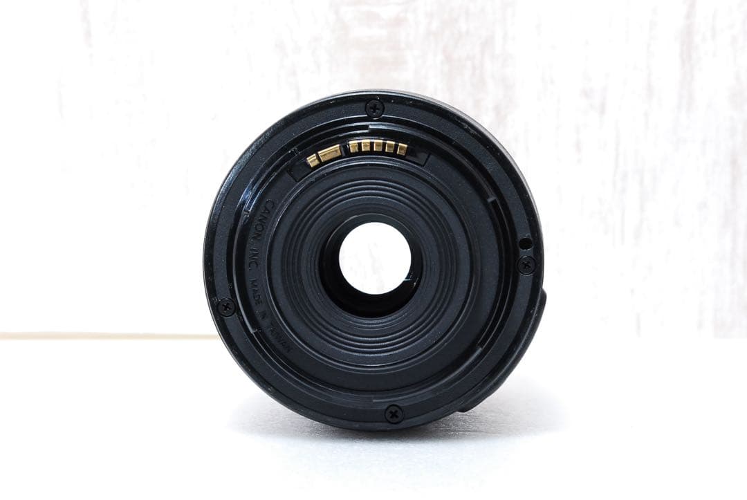 ❤️美品❤️軽量ボディ❤️スマホ転送セット❤️STMレンズ付 Canon Kiss X7