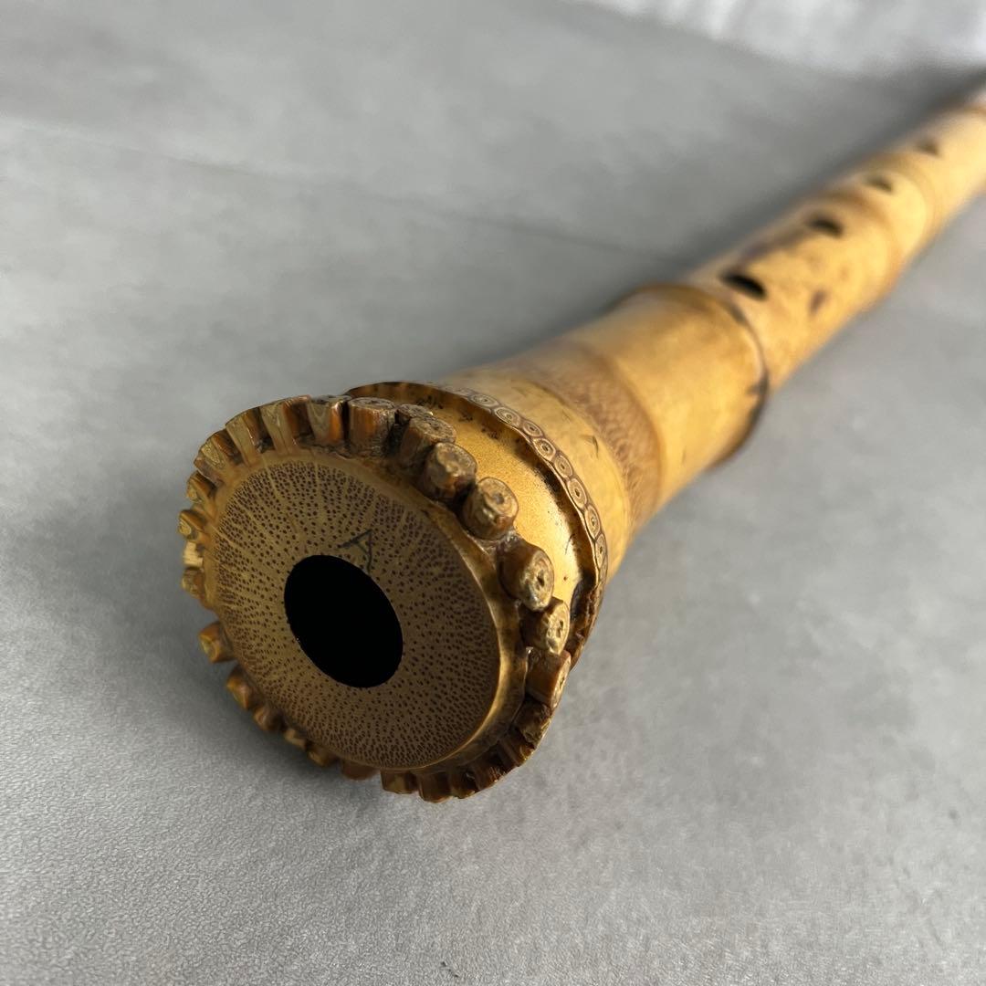 人気　尺八　琴古流　バチ型　銘あり　竹治　1印　銀三線　2尺　5孔　和楽器