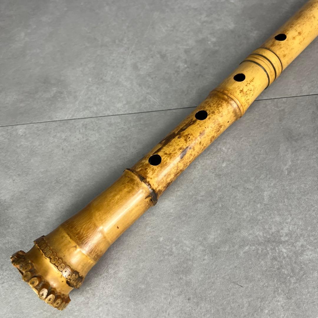 人気　尺八　琴古流　バチ型　銘あり　竹治　1印　銀三線　2尺　5孔　和楽器