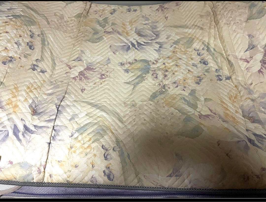 シングル健康敷きマット トルマリン備長炭シリカゲル遠赤外線マイナスイオン抗菌消臭