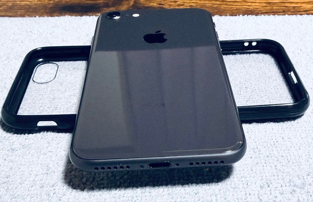 Apple iPhone 8 スペースグレイ 86% 極上