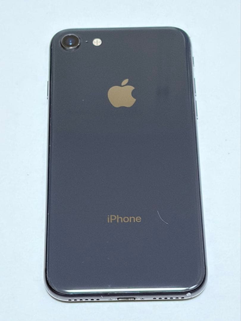 AppleiPhone8 64GBスペースグレーブラックau端末SIMフリー化済
