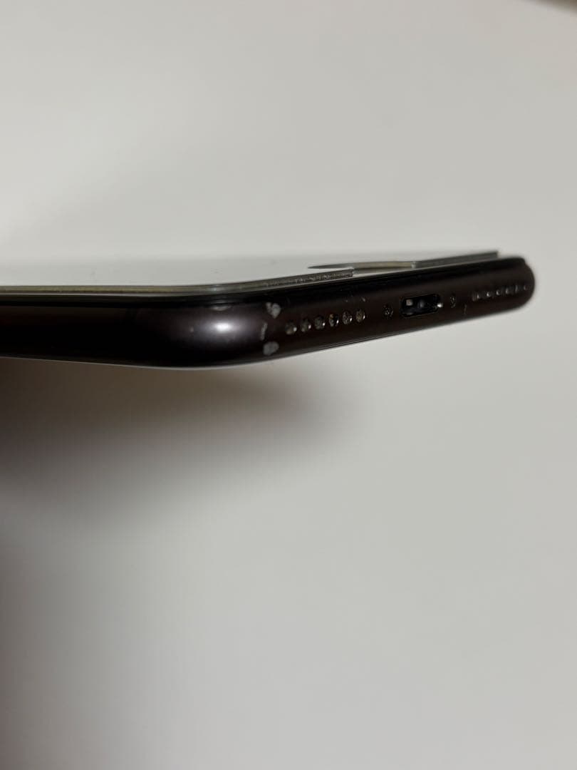 AppleiPhone8 64GBスペースグレーブラックau端末SIMフリー化済