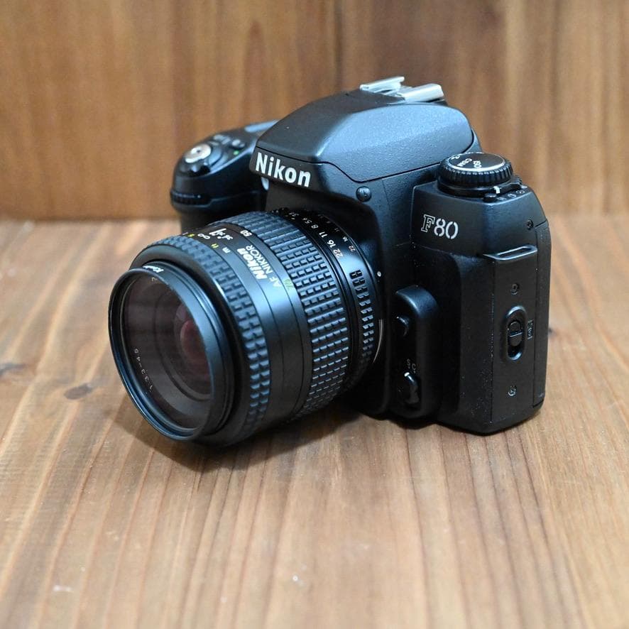 【美品！】Nikon F80S＋標準レンズ+付属品
