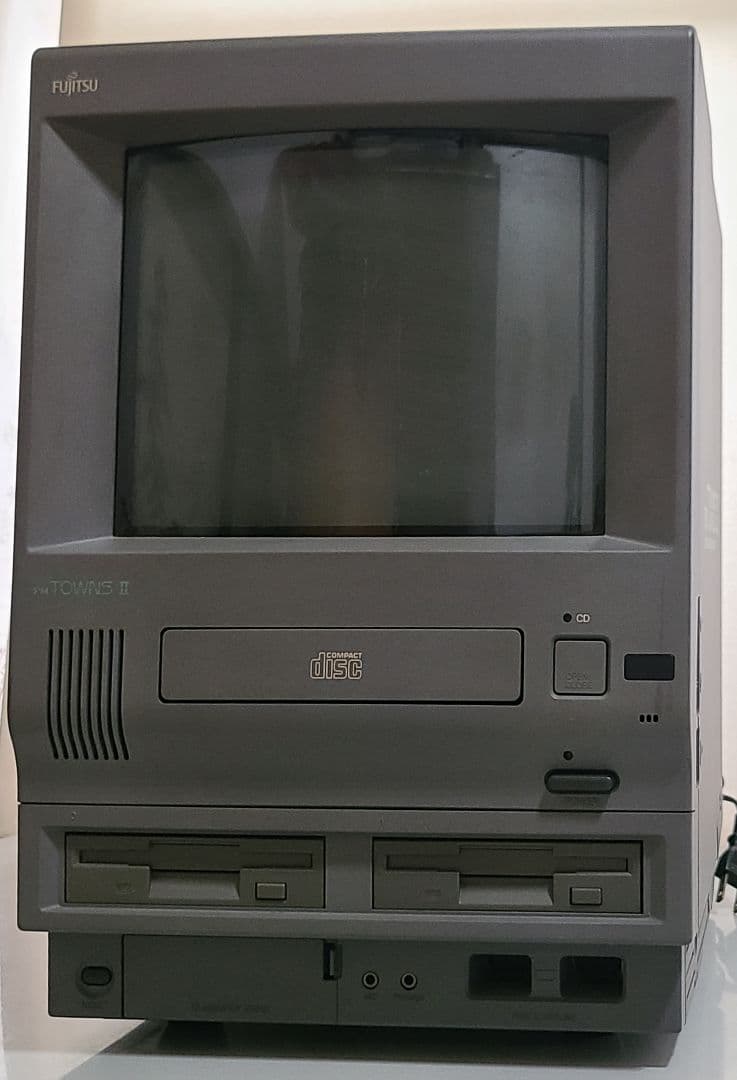 【富士通 FM TOWNS II 】UX20 付属品付き【ジャンク】