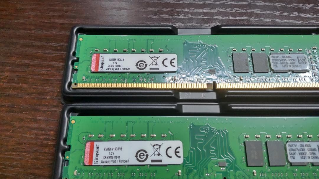 Kingston KVR26N19D8/16 16GB DDR4 ２枚