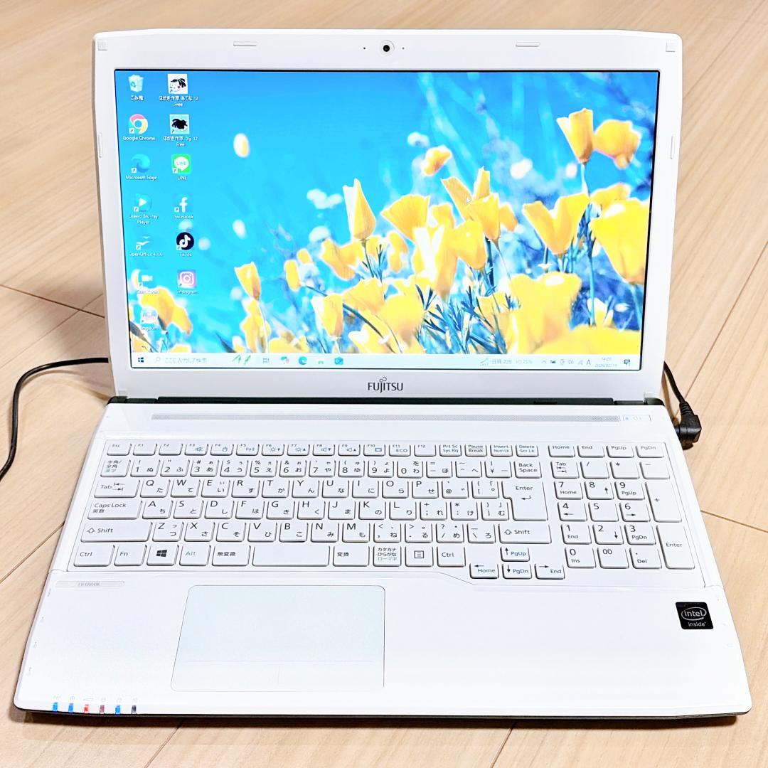 初心者おすすめ✨富士通FMV✨メモリ8GB✨SSD256GB✨大画面ノートPC