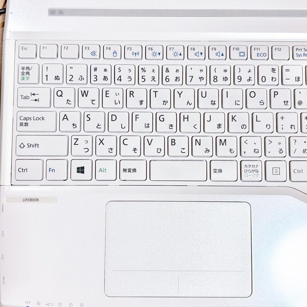 初心者おすすめ✨富士通FMV✨メモリ8GB✨SSD256GB✨大画面ノートPC