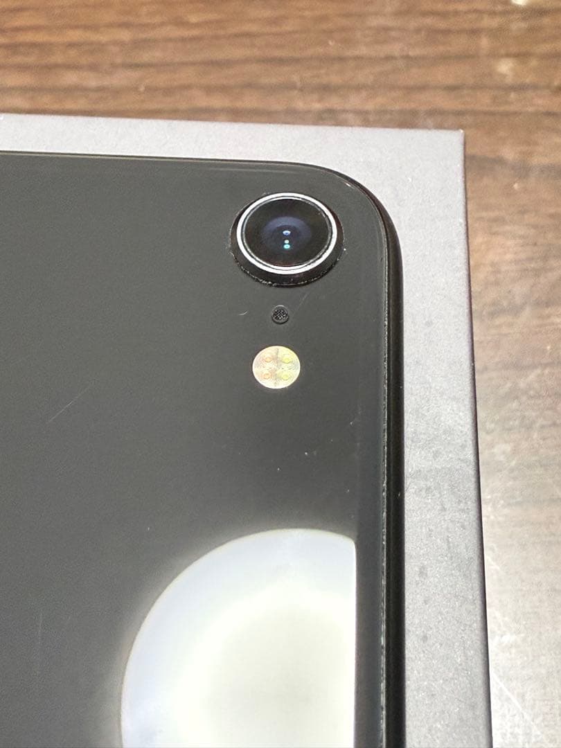 iPhone 8 箱あり・付属品無し SiMフリー