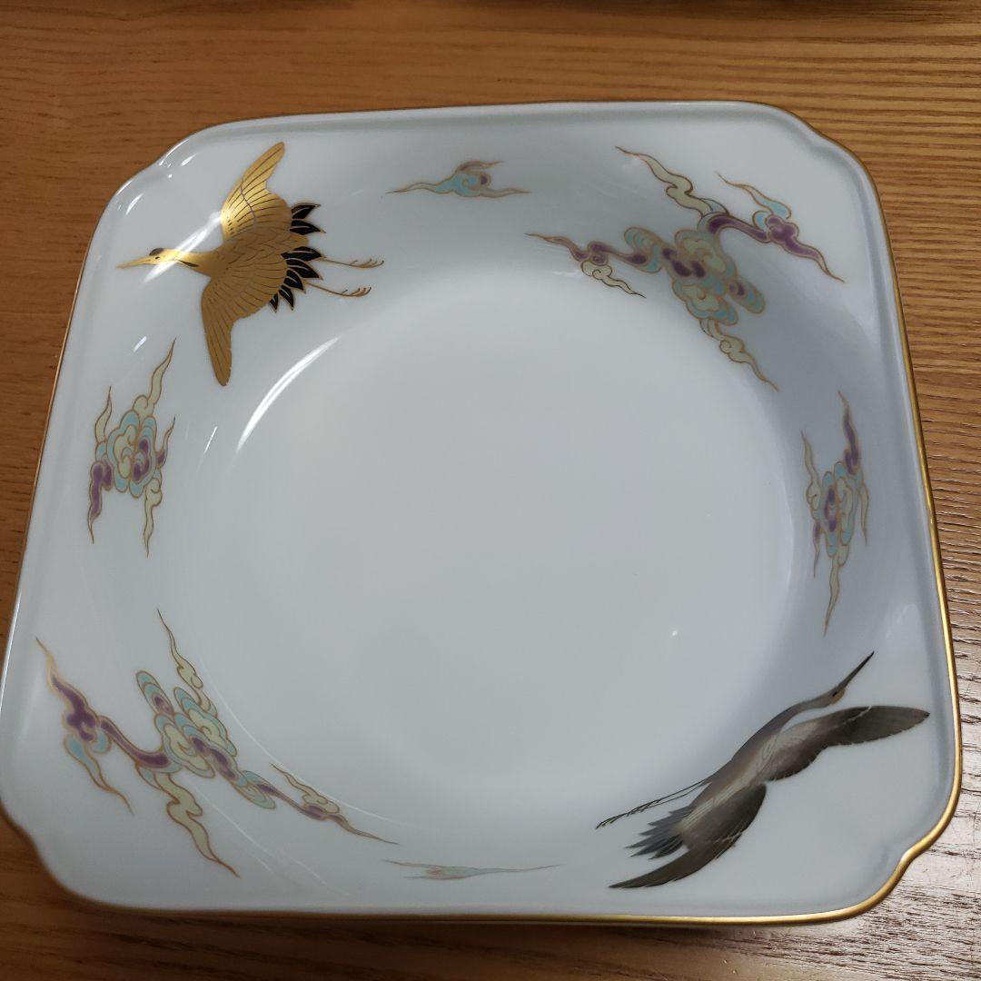 深川製磁　蓋物1個 丸型 小染桜 青磁　ボンボニエール　中鉢3個　未使用