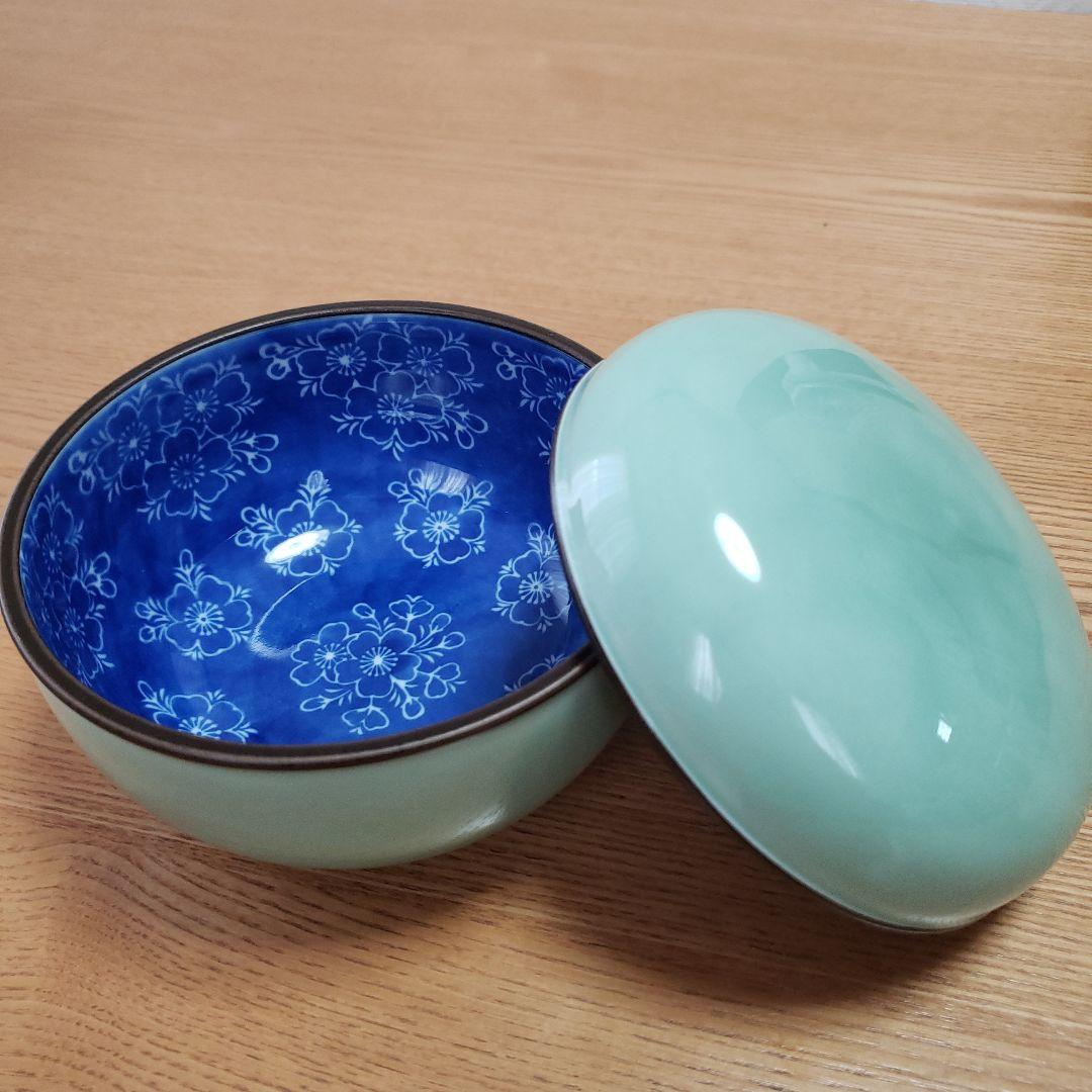 深川製磁　蓋物1個 丸型 小染桜 青磁　ボンボニエール　中鉢3個　未使用