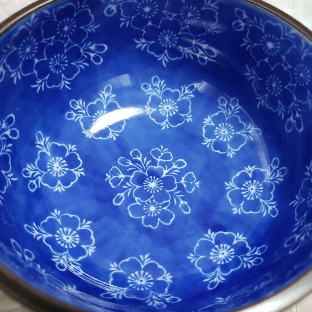 深川製磁　蓋物1個 丸型 小染桜 青磁　ボンボニエール　中鉢3個　未使用