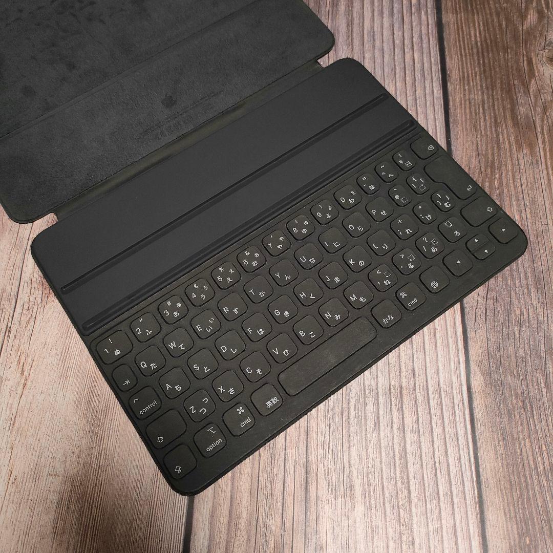 入手困難 Smart Keyboard Folio MU8G2J/A