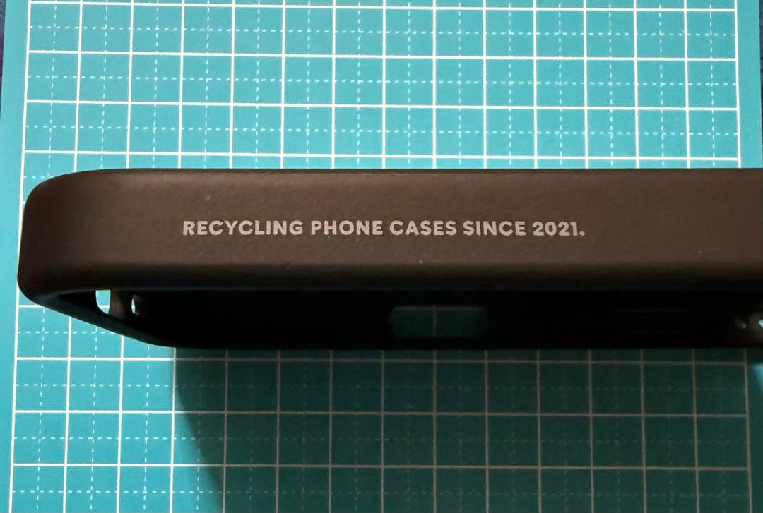 【期間限定値下げ中】CASETiFY iPhone16ケース